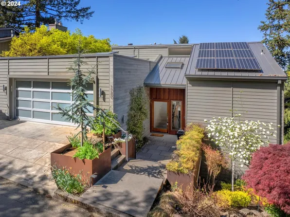 1080 Upper Devon Ln, Lake Oswego, OR 97034