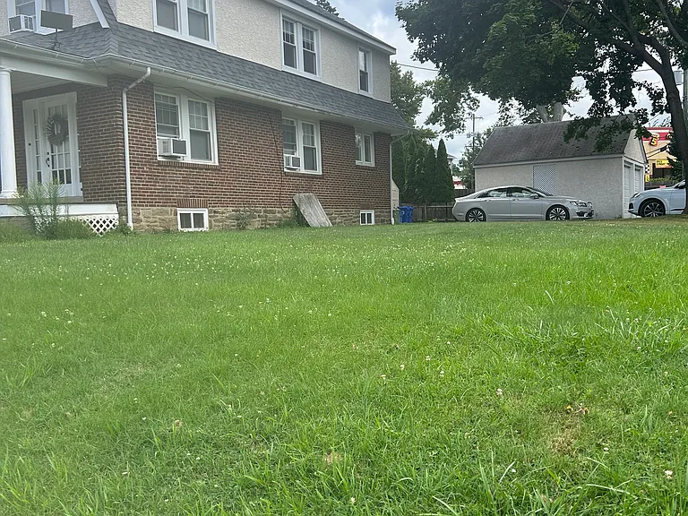 106 Cedar St — Photo 2
