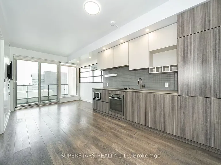 5 Buttermill Ave #1905 — Photo 4