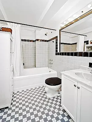 Rented by Bank Neary | media 4