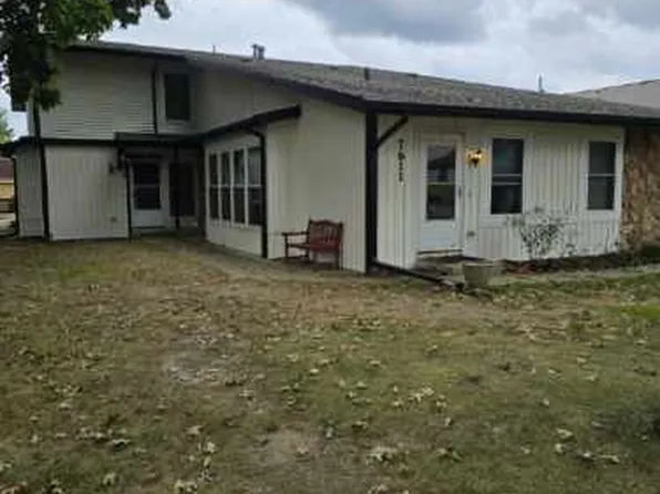 7611 Timbercreek Ct APT 2, Portage, MI 49024