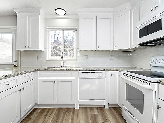 4th image of 1524 Waybridge Ln #1