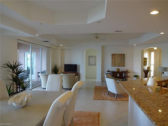 4th image of 506 Avellino Isles Cir APT 1101