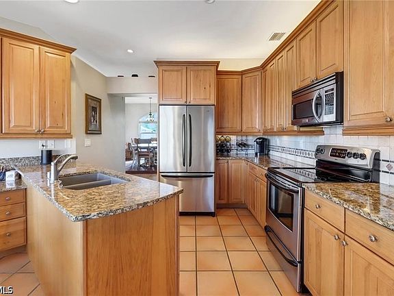 3rd image of 1323 SW 27th Ter