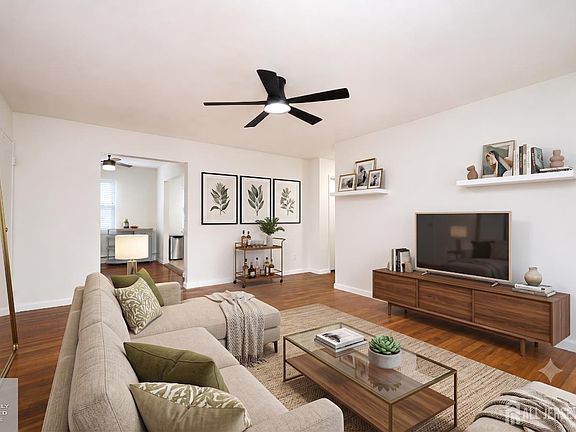 3rd image of 50 Fox Rd APT 2A