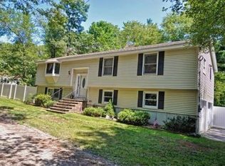 7 Ivy St, North Reading, MA 01864