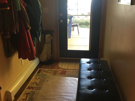 4th image of 430 Greenway Ave