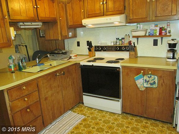 3rd image of 6 S Altamont Ave