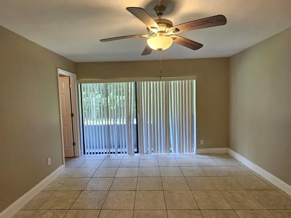 1700 N Congress Ave APT 104, West Palm Beach, FL 33401