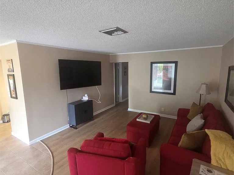 1920 NE 51st Ct #201 — Photo 2