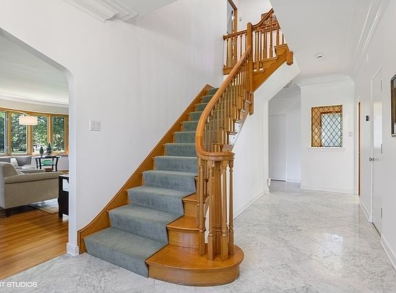 3rd image of 1446 Ashland Ave
