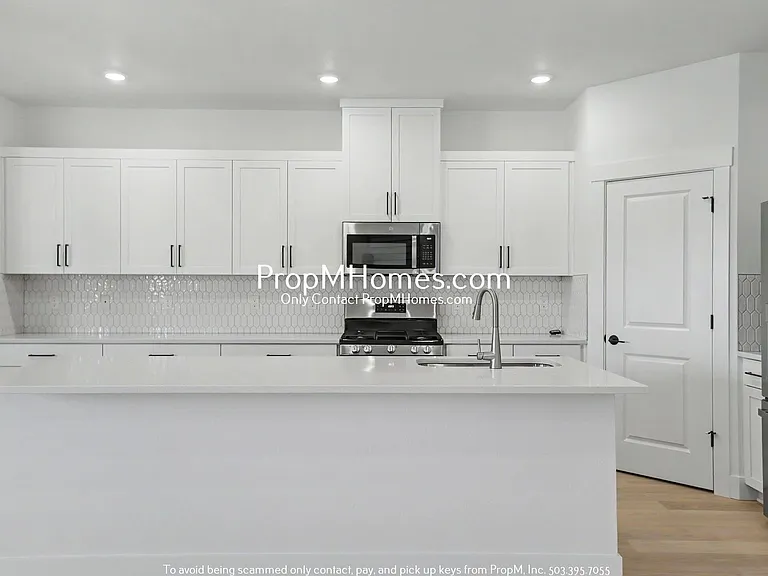 14560 NW Lazarus Ln — Photo 7