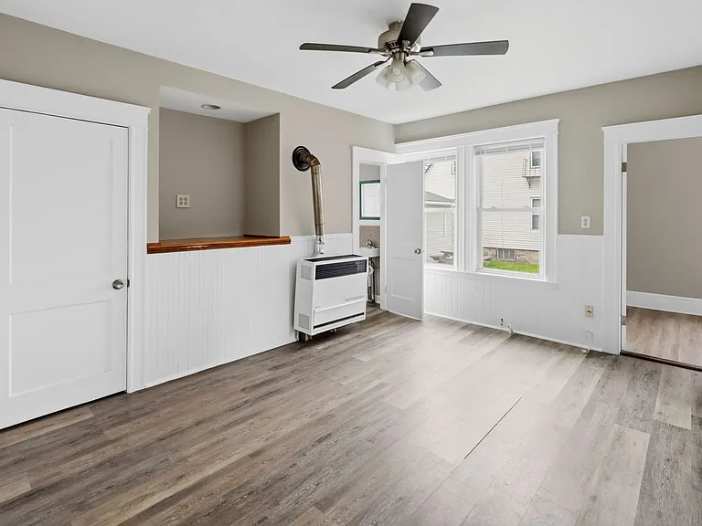 425 Wood Ave #427 — Photo 5