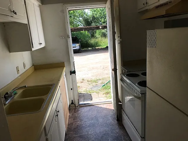 2922 North Ave #11 — Photo 5