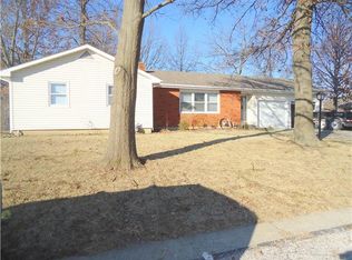 112 Kent St, Wood Heights, MO 64024