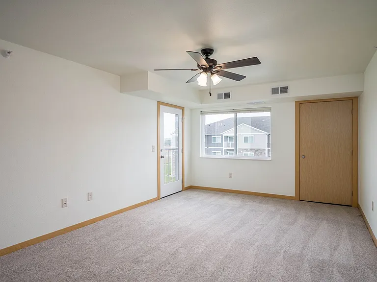 1221 Enterprise Dr E — Photo 24