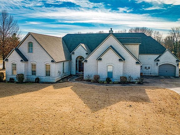 4th image of 678 Sonoma Cir