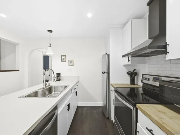 13788 Ruette Le Parc Unit D, Del Mar, CA 92014