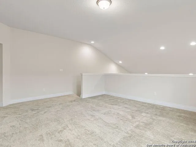 121 Inverness — Photo 18