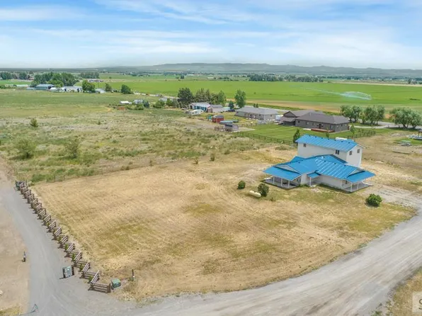 506 N 2420 E, Saint Anthony, ID 83445