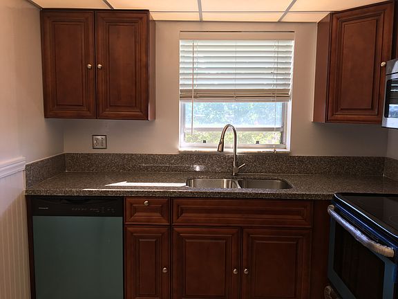 5th image of 801 W Oakland Park Blvd APT C15