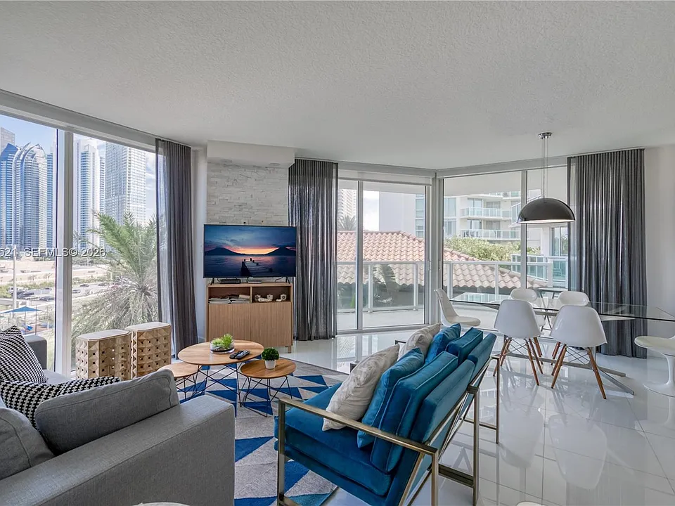 250 Sunny Isles Blvd #3-702