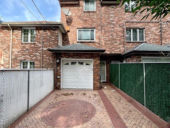 2nd image of 105 Giffords Ln
