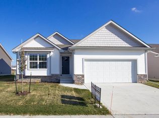 3911 SW Stonehaven Ln, Ankeny, IA 50023