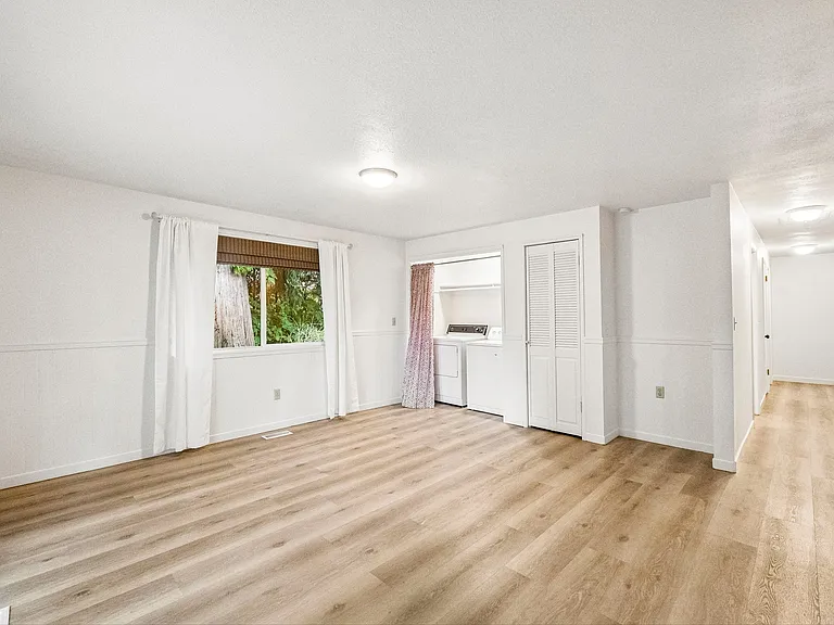 8615 236th St SW — Photo 9