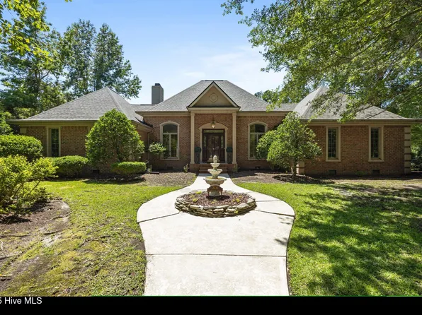 7006 Club House Drive, New Bern, NC 28562