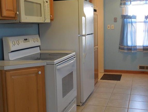 3rd image of 515 Nancy Dr