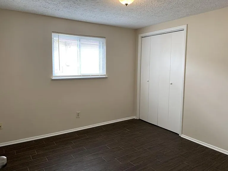 6210 Pridgen St — Photo 23