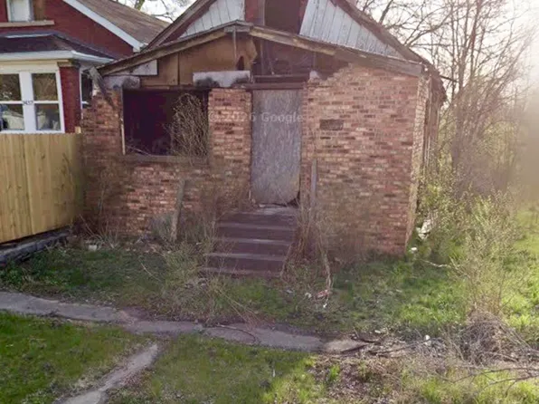 2443 Delaware St, Gary, IN 46407