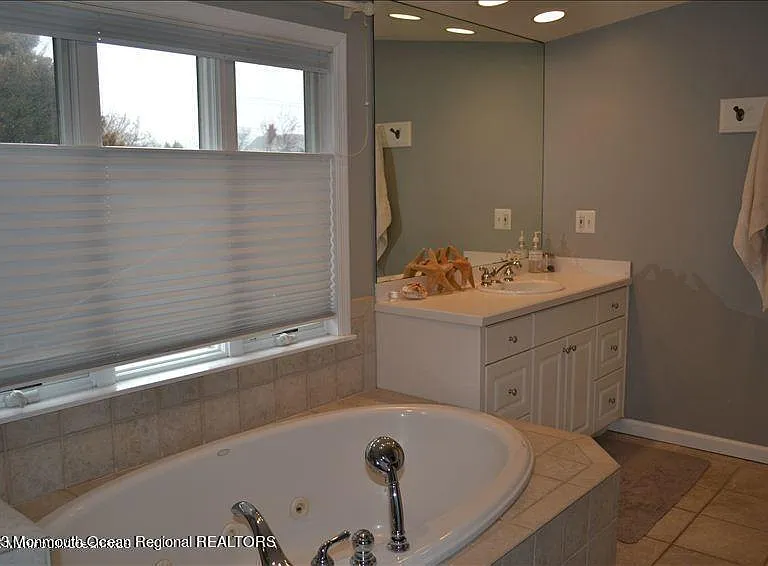 418 5th Ave — Photo 13