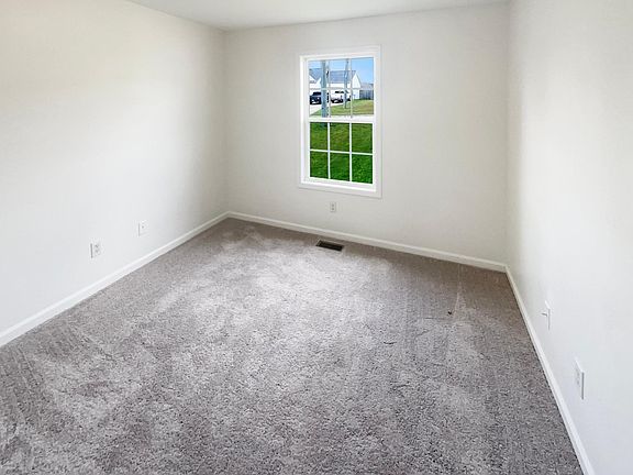 5th image of 7805 Van Buren St NE