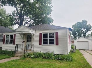 1007 W 7th St, Grand Island, NE 68801