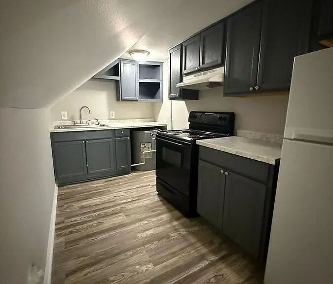 734 N Broadway #4 — Photo 3