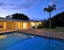 4th image of 227 Robin Dr