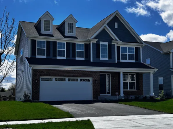 10855 Saxony St, Huntley, IL 60142