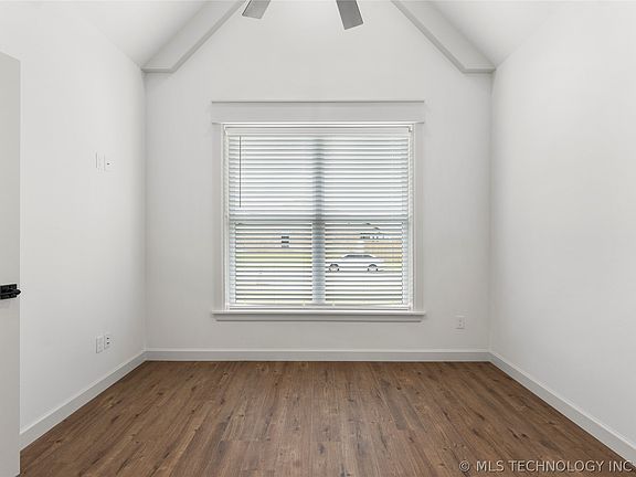 5th image of 2916 W Winston St S