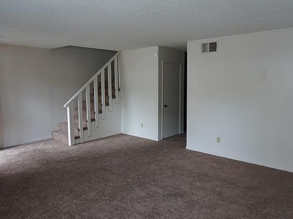 4th image of 2124 Schwab Ct