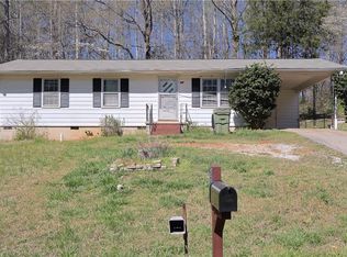 235 Meadowlark Dr, Walhalla, SC 29691