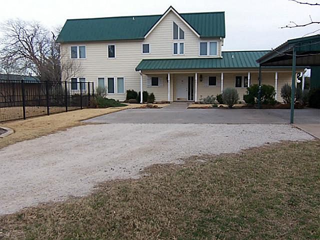 1st image of 2621 Murrell Dr