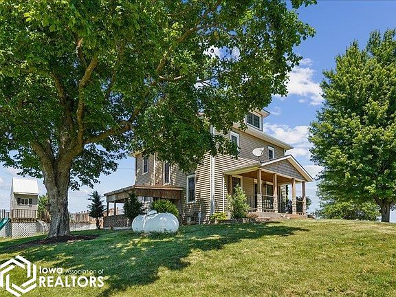 3rd image of 15185 Iowa City Rd