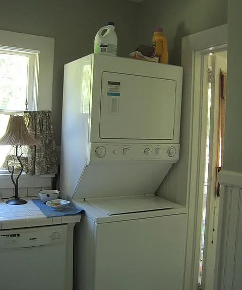 307 White Dr — Photo 7