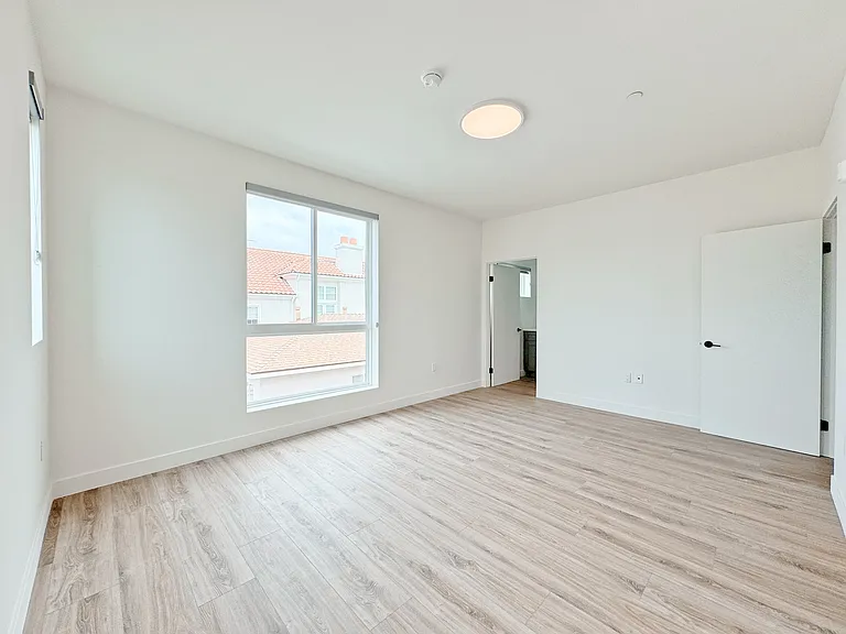 1743 Armacost Ave — Photo 16