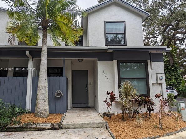 3446 Oak Dr