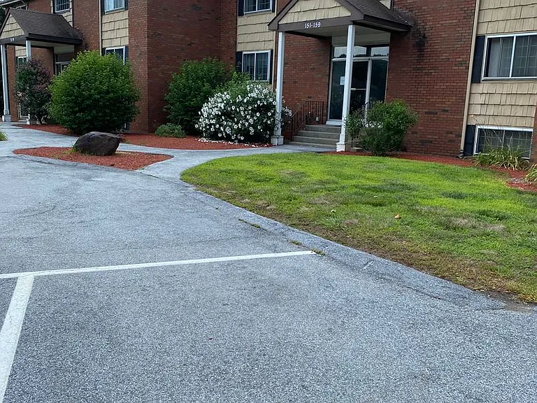 Townhouse Road Apartments — Photo 1