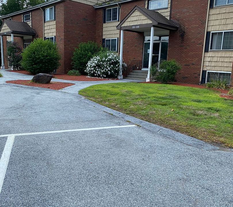 1st image of 35 Townhouse Rd #147