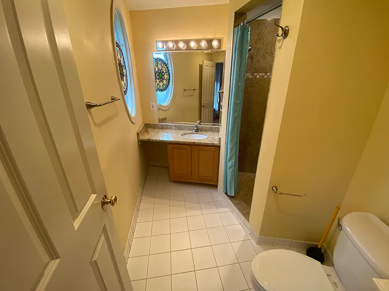 619 I St SE #A — Photo 25